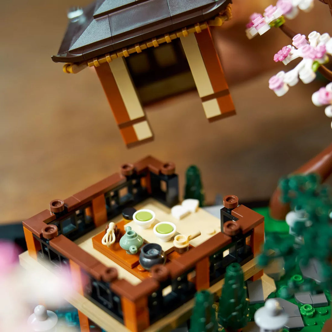 LEGO Icons Tranquil Garden Building Kit 10315